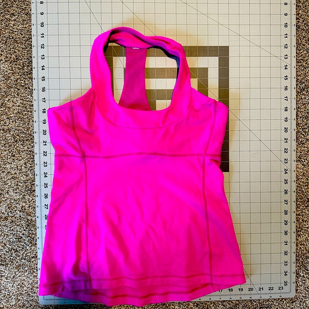 Lululemon top
